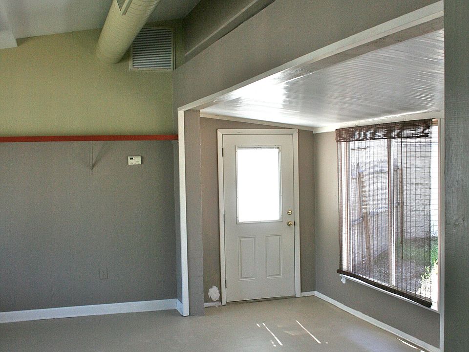 2nd image of 2814 Land O Lakes Blvd