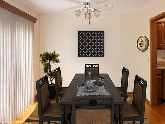 3rd image of 519 Villa Circle Dr #34