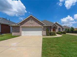 7500 Riverchase Trl, Denton, TX 76210