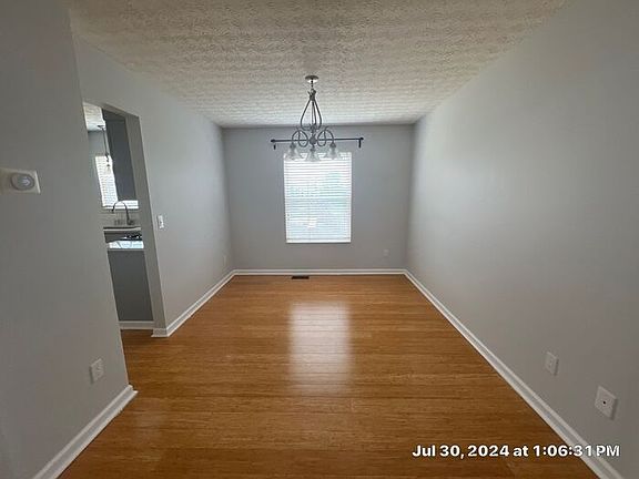 5th image of 5661 Winsor Woods Dr