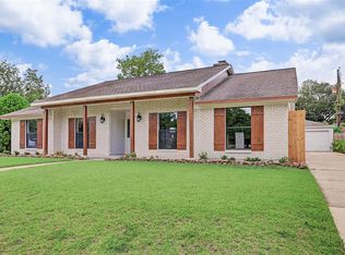 9726 Braesmont Dr, Houston, TX 77096