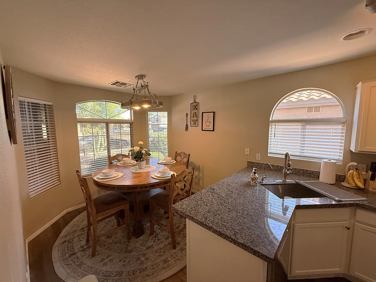 kitchen nook - 1291 S Cardinal St