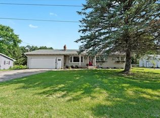 916 W Dansville Rd, Mason, MI 48854