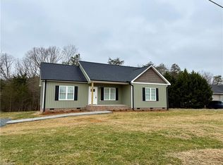 432 Kimrey St, Ramseur, NC 27316