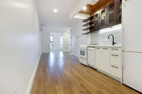 Rented by Nooklyn NYC LLC | media 26