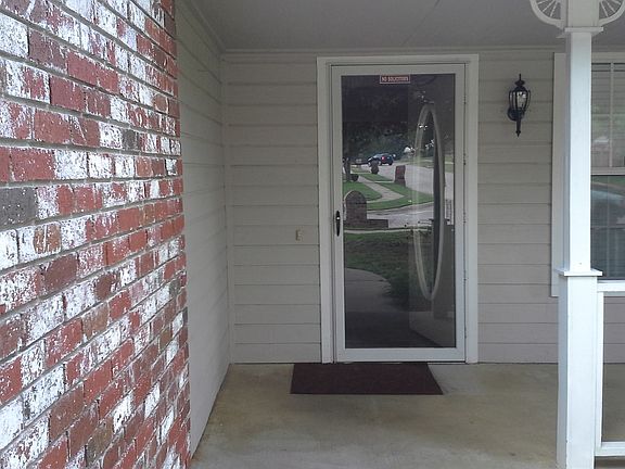 3rd image of 2505 Westwood Dr