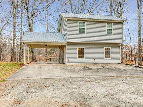 2nd image of 2535 Hickory Rd