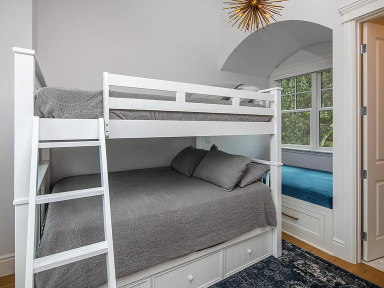 1 Pine Ct — Photo 32