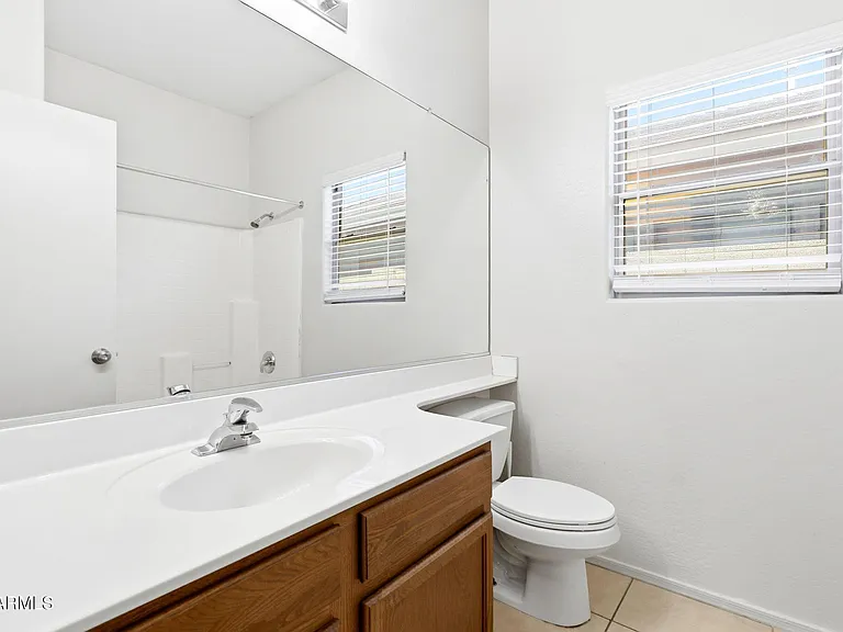 12910 W Corrine Dr — Photo 10