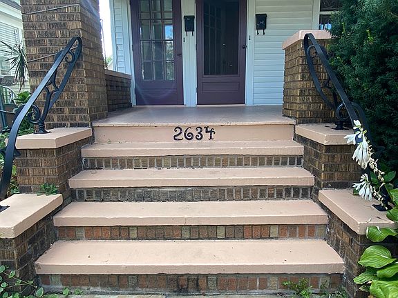 3rd image of 2634 E 130th St