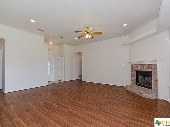 5th image of 2203 Flagstaff Dr