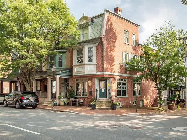 714 W 11th St, Wilmington, DE 19801