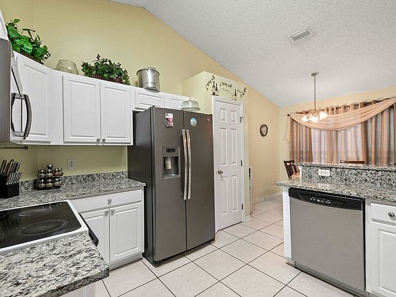 4th image of 337 NW La Playa St