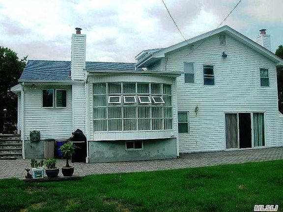 3rd image of 52 Shelbourne Ln