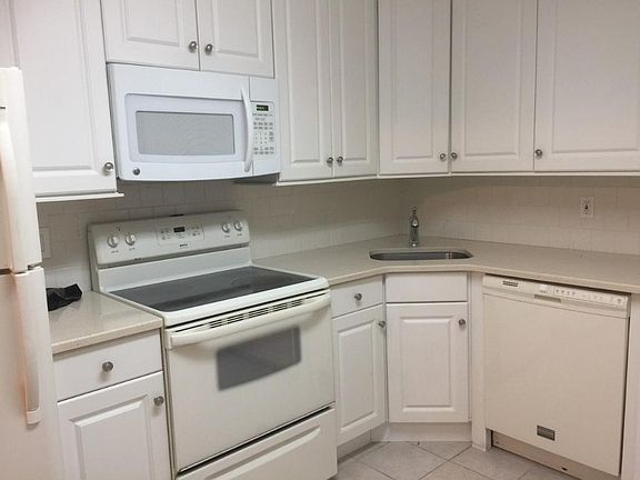 3rd image of 24050 69th Ave #1