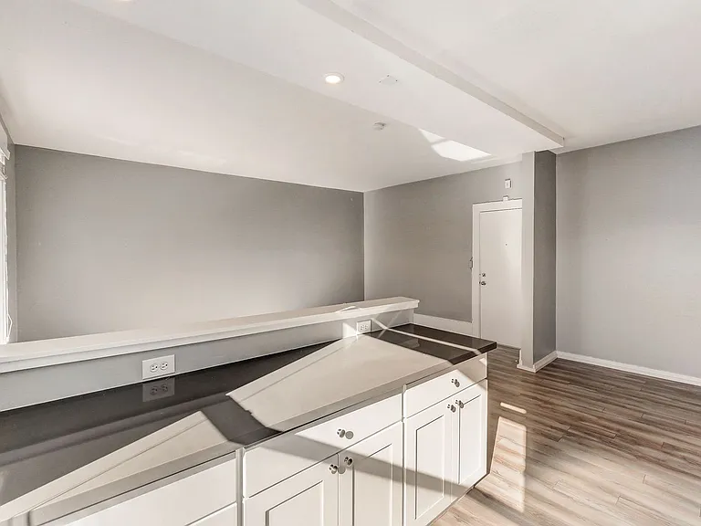 Madison View Apartments — Photo 34