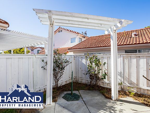 4th image of 8371 Gold Coast Dr #1-4-1
