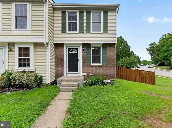 8700 Calvert Cliff Ct, Lorton, VA 22079