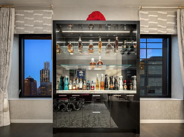 20 West 53rd Street image 3 of 18