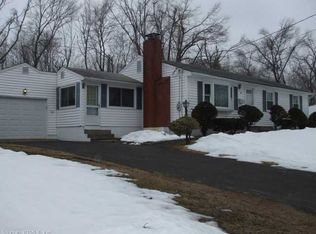 8 Fairfield Rd, Enfield, CT 06082