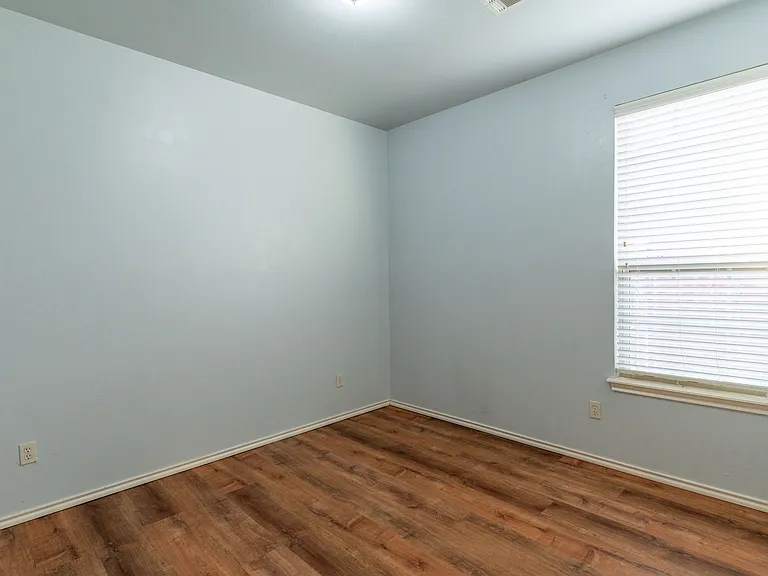 2801 Sunflower Dr — Photo 13