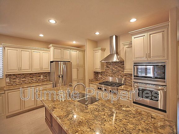 5th image of 9229 W Yukon Dr