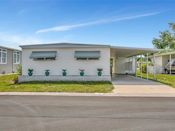 115 White Oak Way, Sarasota, FL 34237