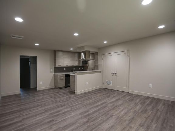 2nd image of 1342 N Fairfax Ave APT 3