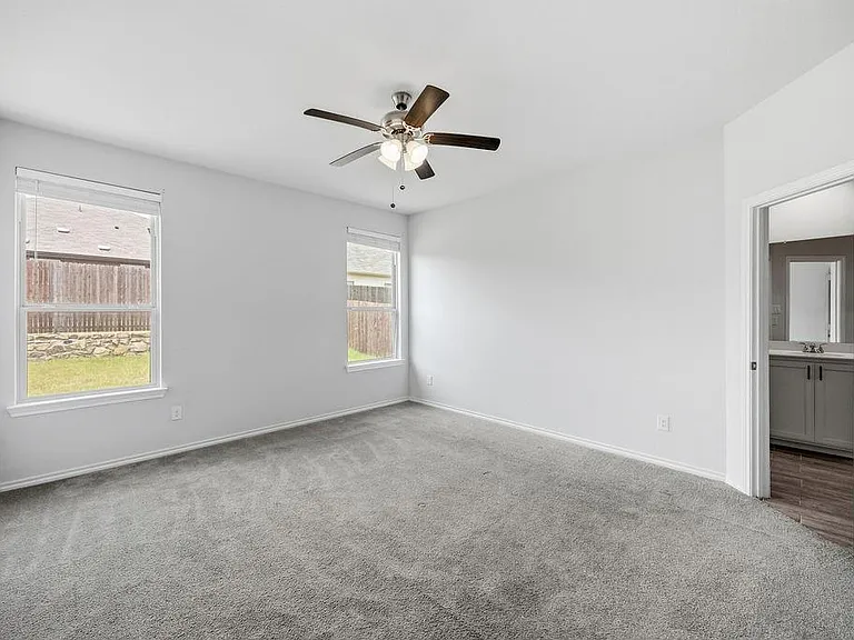 1024 Runnels Ln — Photo 17