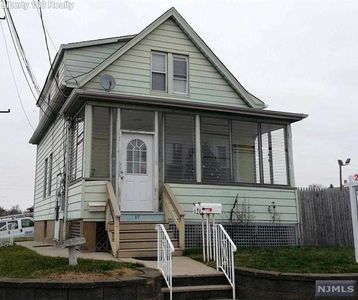 47 Terhune Ave, Lodi, NJ, 07644