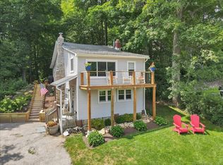 3 Underhill Rd, Sandy Hook, CT 06482