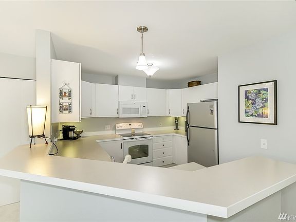 3rd image of 21929 42nd Ave S Unit 204