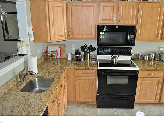 3rd image of 258 Palermo Dr