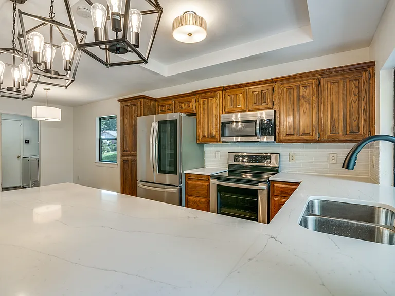 1107 Terrace Trl — Photo 5