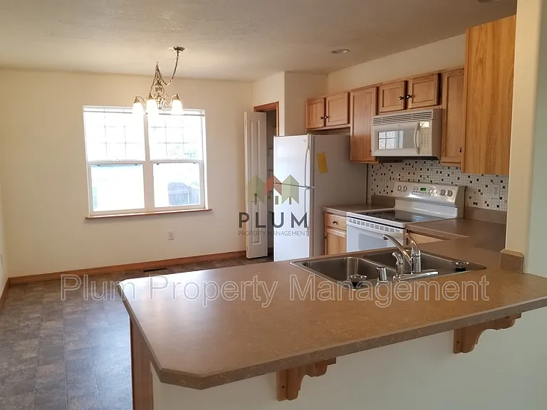 1620 S 14th St W — Photo 10