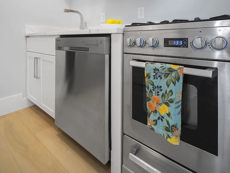 104 Harvard Pl — Photo 178