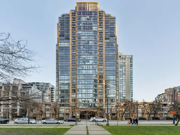 1188 Richards St #1202, Vancouver, BC V6B 3E6