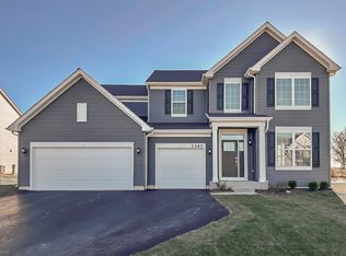 1343 Kentwood Dr, Hampshire, IL 60140
