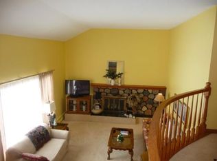 N2930 Teddy Bear Ln, Waupaca, WI 54981