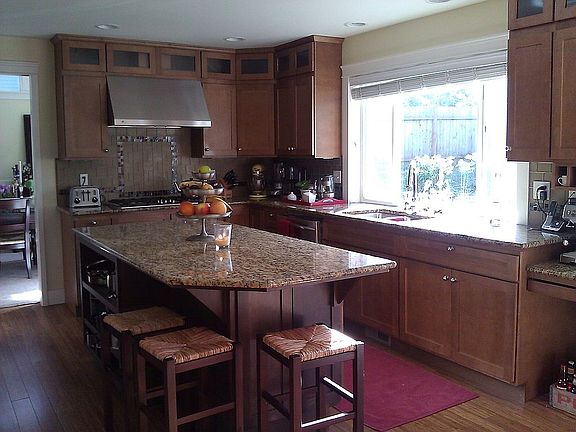 3rd image of 8732 126th Ave NE