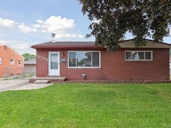 32703 Anita Dr, Westland, MI 48185