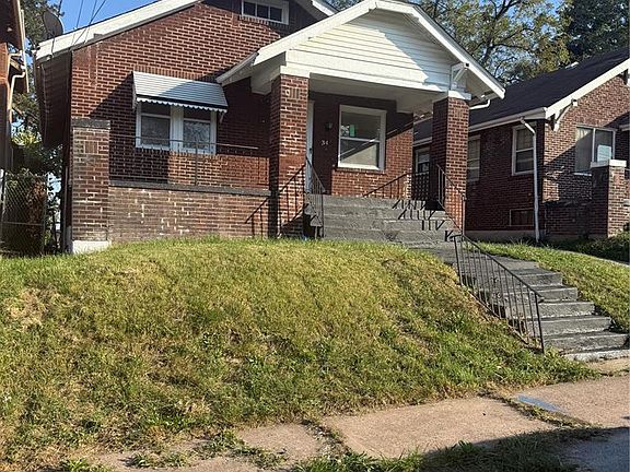 2nd image of 34 Blakemore Pl