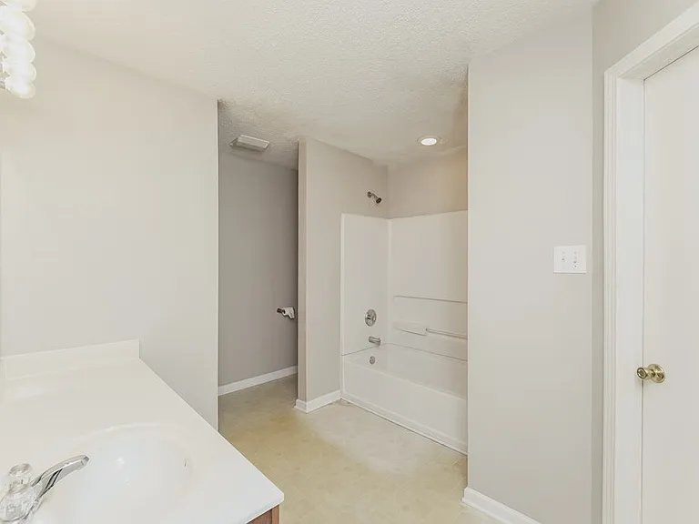 4490 Saint Catherines Ct — Photo 12