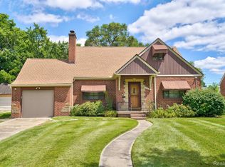 2214 Nolen Dr, Flint, MI 48504