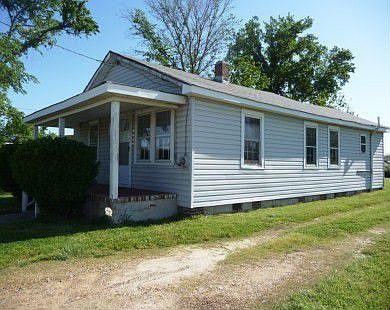 1st image of 3903 Maysiett St