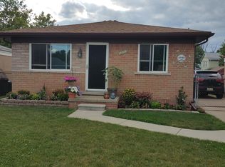 32229 Linderman Ave, Warren, MI 48093