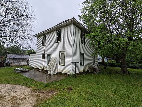 2nd image of 261 Bridge St