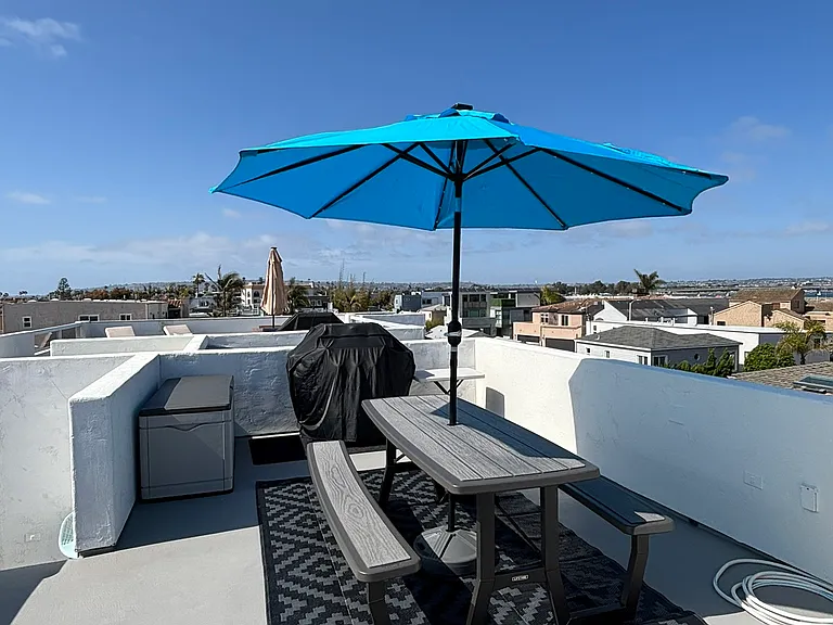 819 Avalon Ct #B — Photo 28