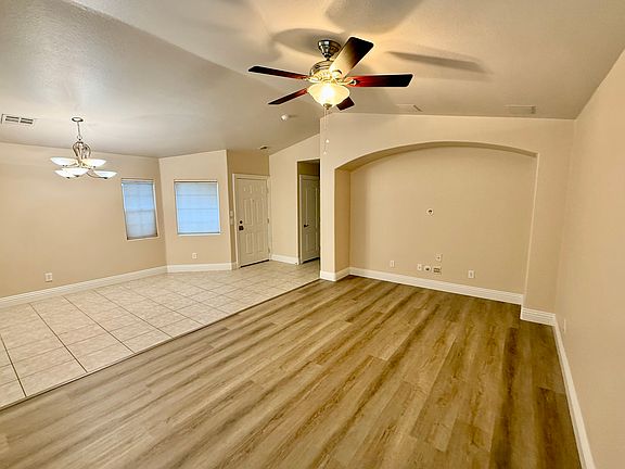 4th image of 5385 Blue Oat Ave