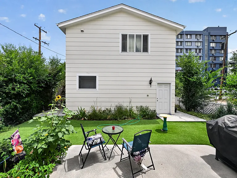 1420 Dayton St — Photo 3